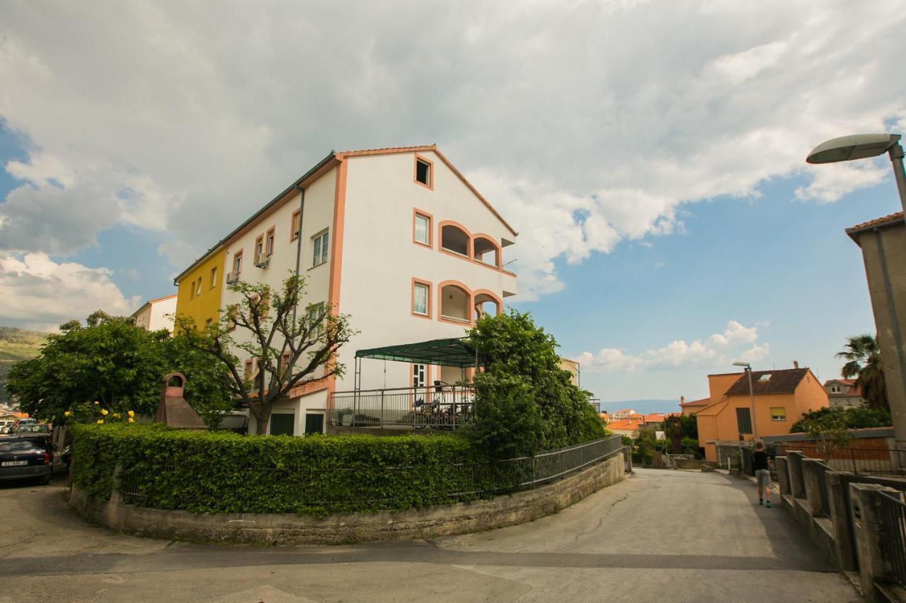 Lotus Apartman Сплит Екстериор снимка