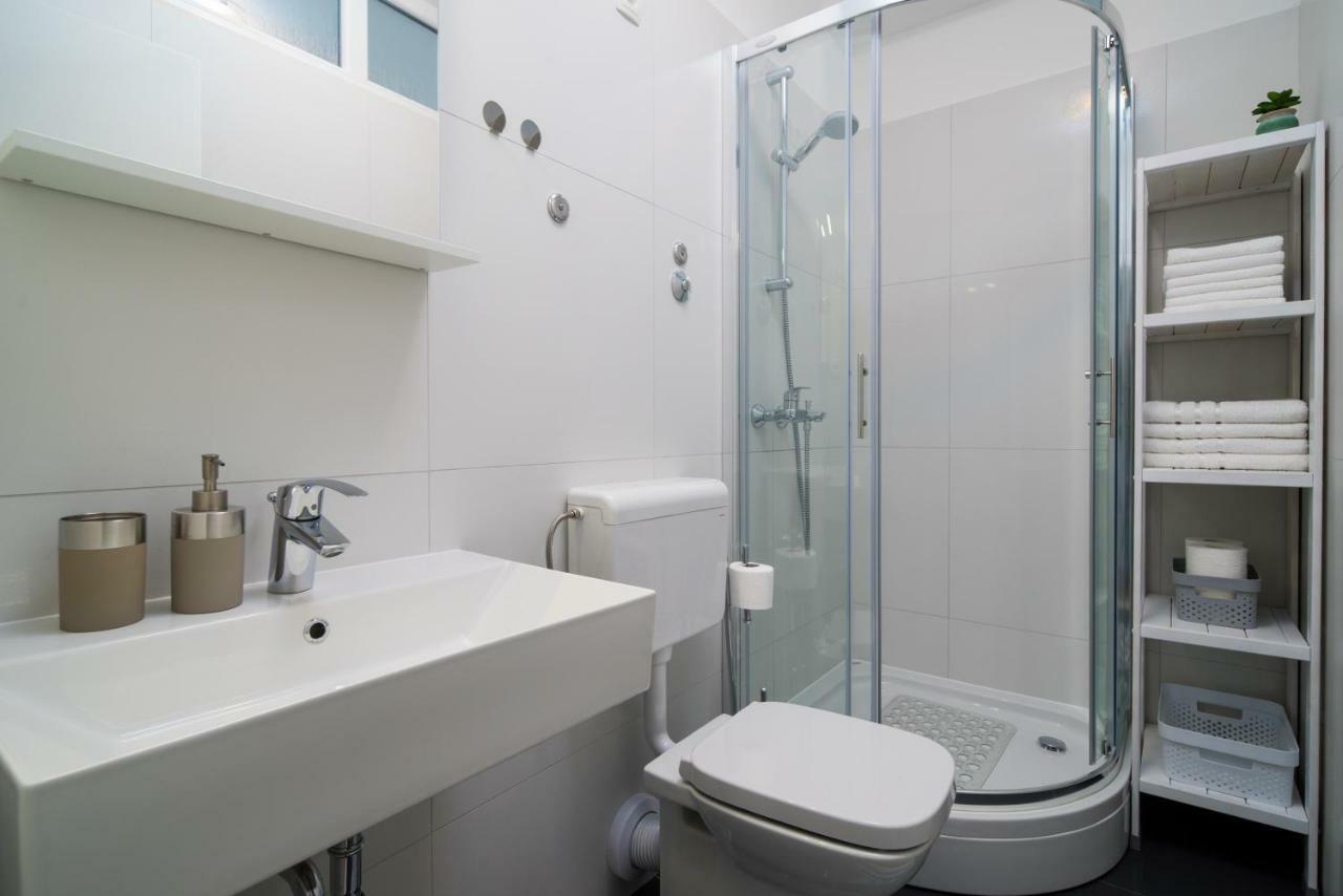 Lotus Apartman Сплит Екстериор снимка