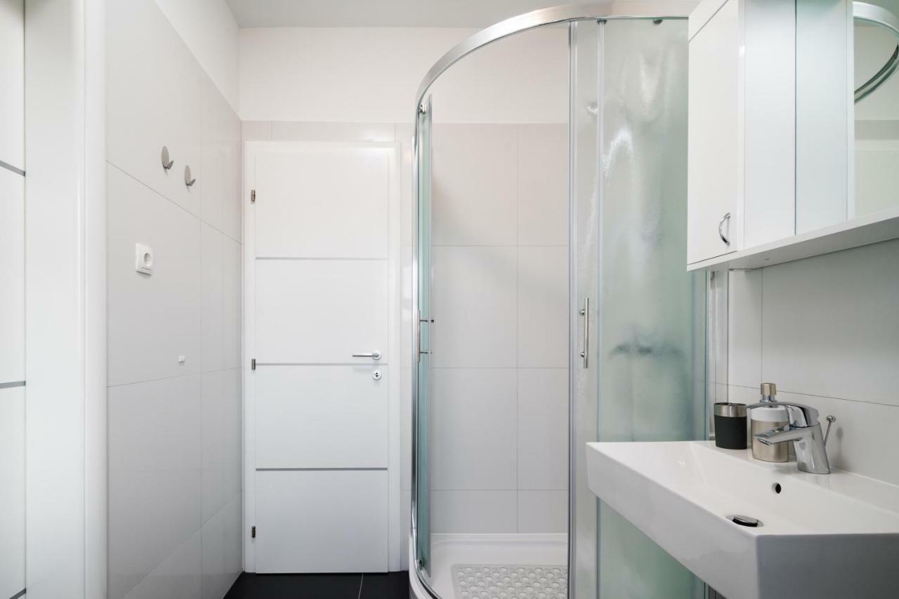 Lotus Apartman Сплит Екстериор снимка
