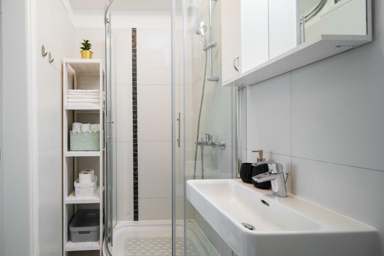 Lotus Apartman Сплит Екстериор снимка