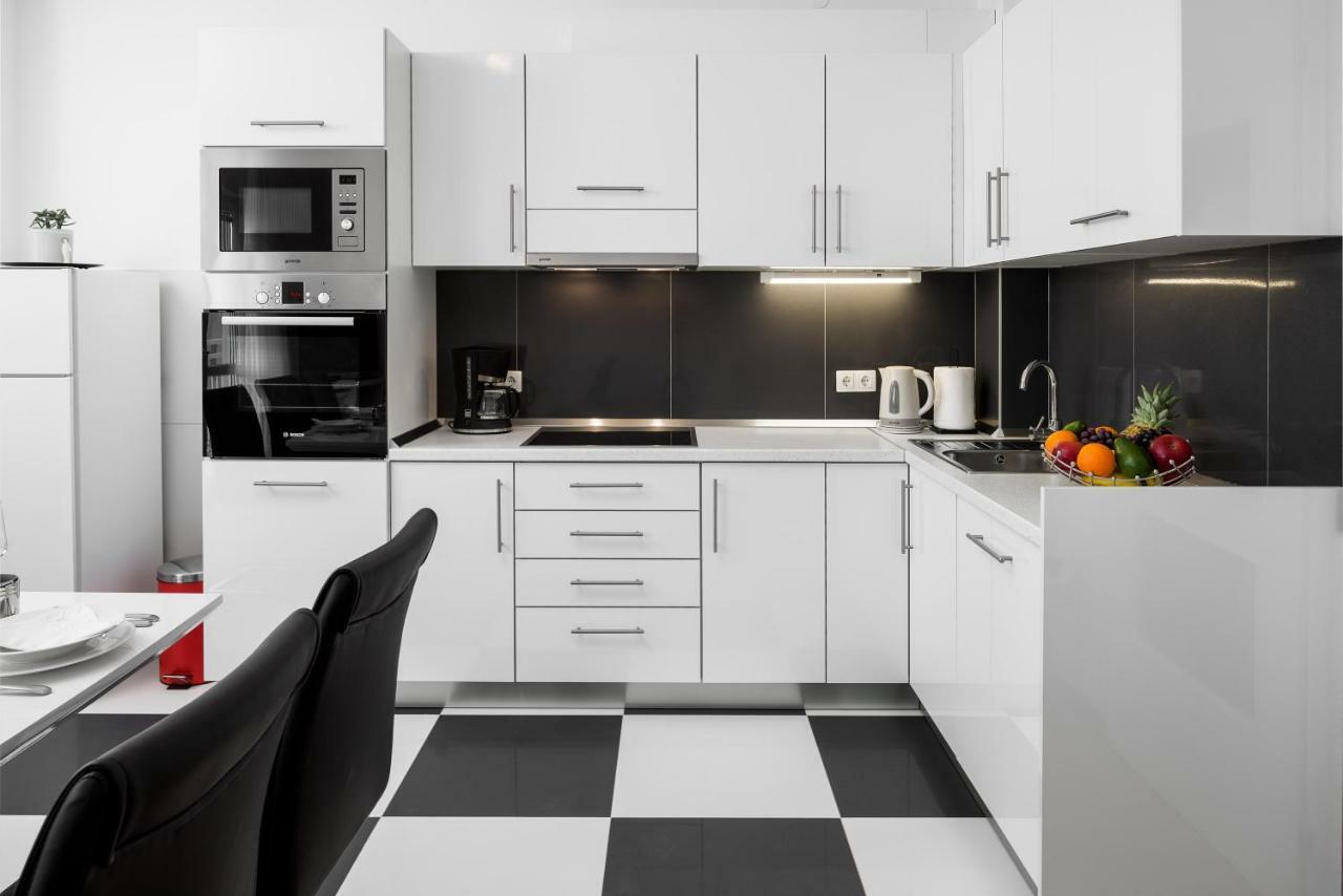 Lotus Apartman Сплит Екстериор снимка